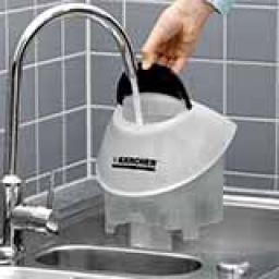 Permanent wiederbefüllbarer abnehmbarer Wassertank